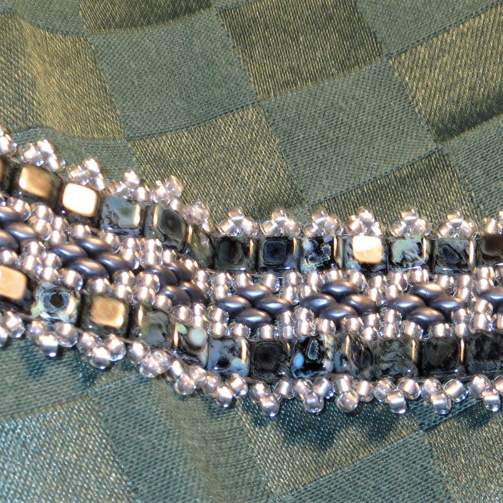 Woven beaded bracelet